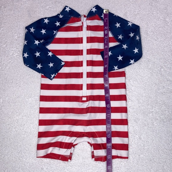 Old Navy Patriotic Flag Toddler Rashguard Swim Suit Romper Unisex 3/6 mo - Picture 2 of 7